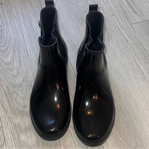 Michael Kors Rain Boots size 8 - Picture 3 of 9